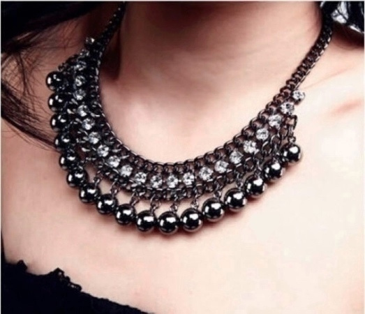 1715 .. Fashion Bib Choker Crystal Statement .. Kaulakoru
