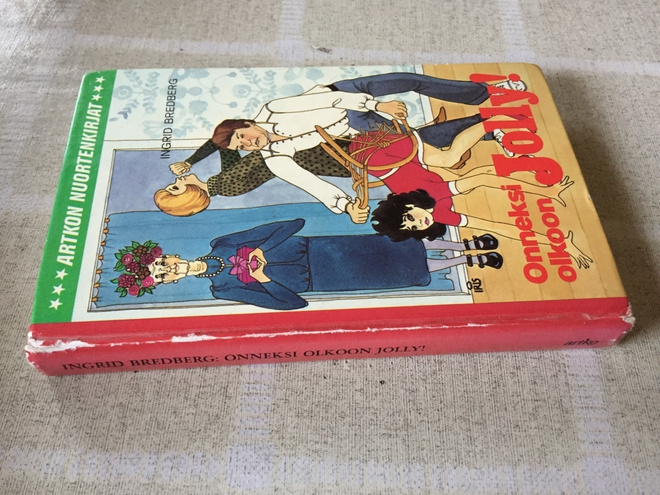 ARTKON NUORTENKIRJAT ONNEKSI OLKOON, JOLLY