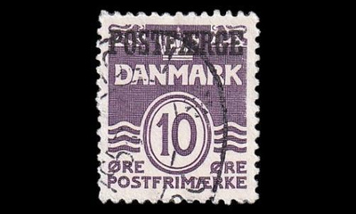 Tanska PF_23 o Aaltoviiva 10 öre violetti (1938)