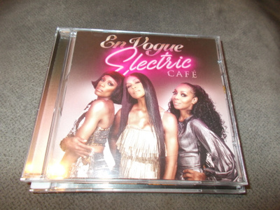 CD EN VOGUE ** ELECTRIC CAFE **