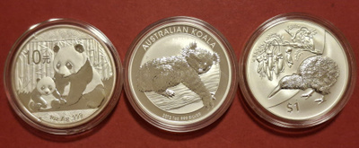 3 x 1 oz hopeaa: Panda + Koala + Kiivi lintu. (KD4).