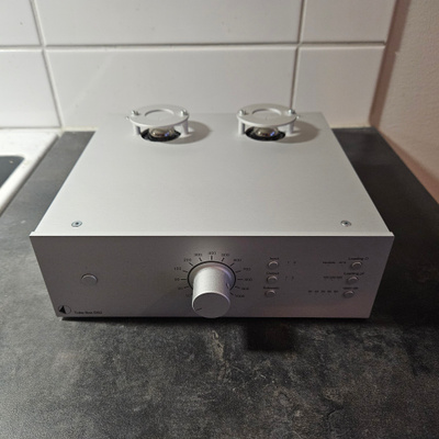 Pro-ject levysoitin esivahvistin Tube Box DS2