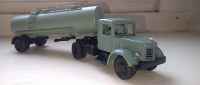 Kiev Model JaAZ-200 ( H0 = 1:87 )
