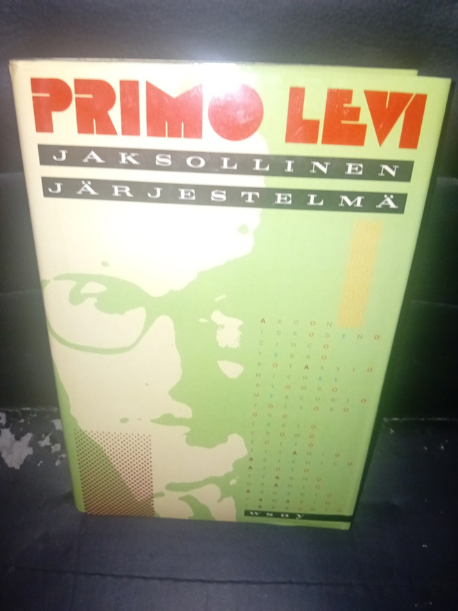 Primo Levi : Jaksollinen järjestelmä  ( SIS POSTIKULU )
