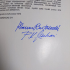 P. K. Jaskari : Kamera matkaseurana (signeerattu) - pikkukuva 3