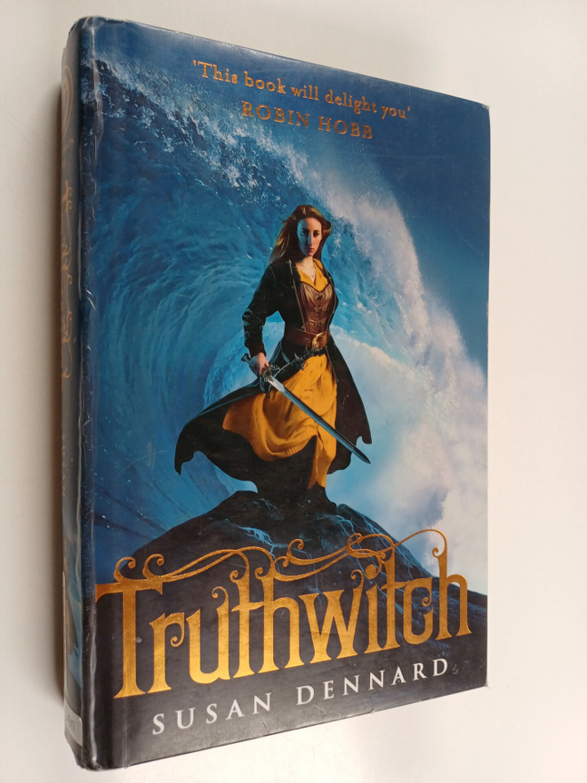 Susan Dennard : Truthwitch