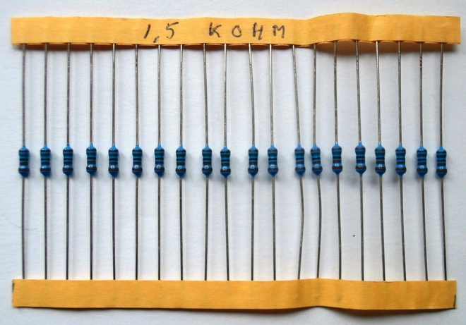 1,5 Kohm 1% Vastuksia 20 kpl