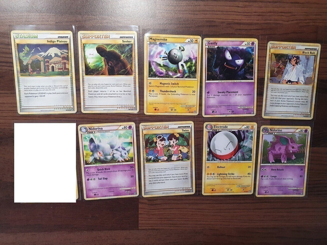 Pokemon Triumphant sarjan kortteja yksittäin myynnissä