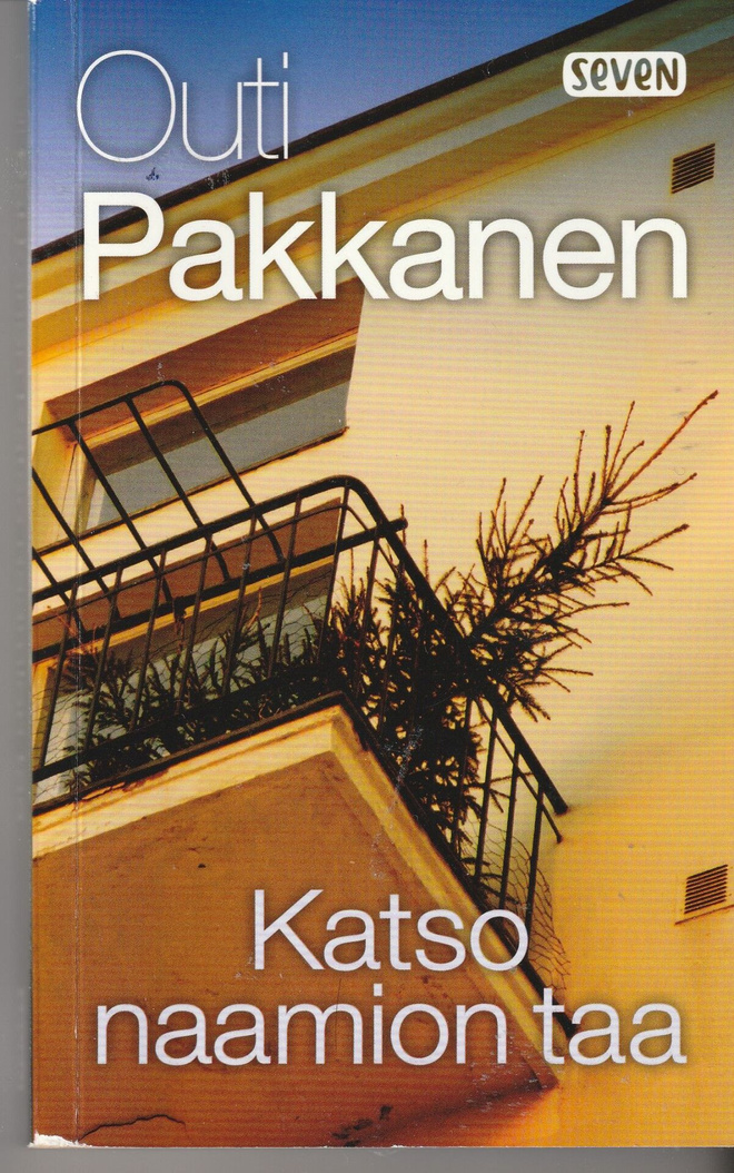 Outi Pakkanen, Katso naamion taa
