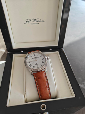 Automaattikello J.S Watch