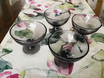 Iittala Verna harmaat jälkiruokakulhot