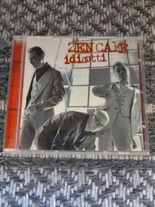 Zen Cafe - Idiootti CD
