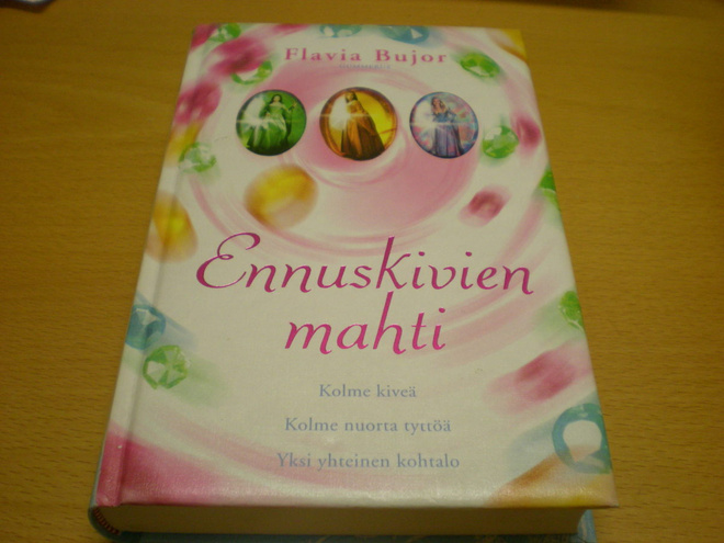 Flavia Bujor: Ennuskivien mahti