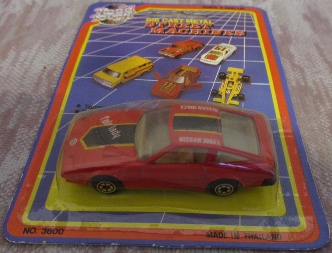 Nissan 300ZX Coupe 3 door 1986 Red Yatming Road Tough 1:64