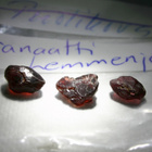 Puhdas elävä Lemmenjoen granaatti 1.12 ct 100% kotimainen - pikkukuva 3