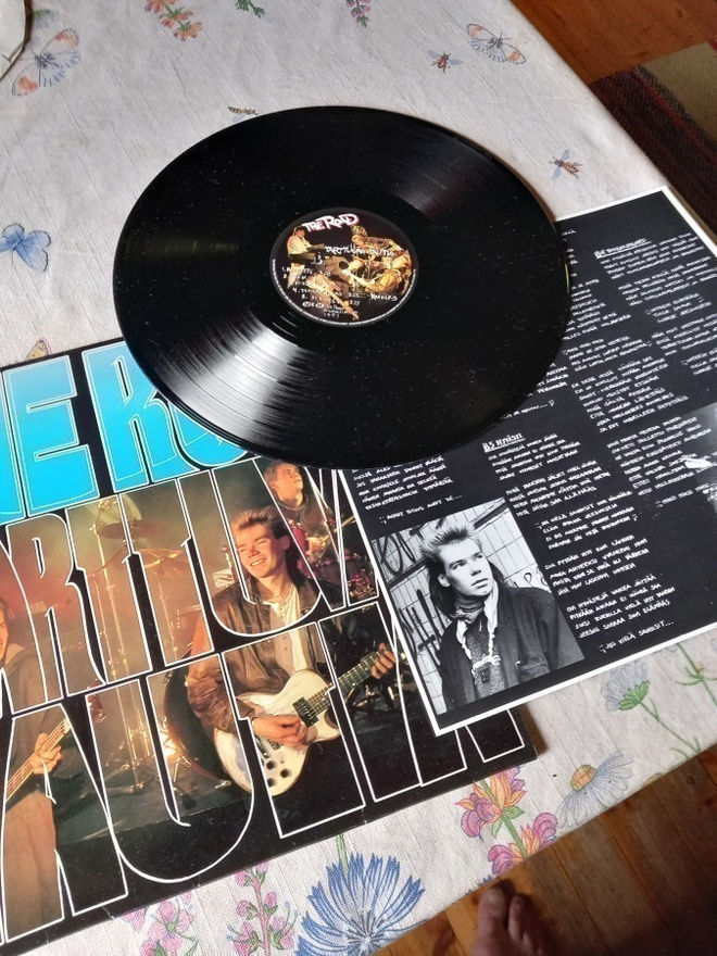 the road tarttuvaa tautia lp