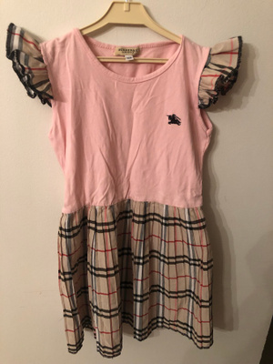 Burberry hieno mekko 128 cm