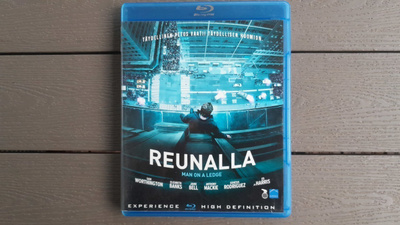 BD: Reunalla / Man On A Ledge (Sam Worthington 2011)