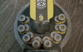 Abec 9 laakerit