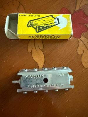 Märklin 7209 Verteilerplatte / jakolevy + alkuperäinen laati
