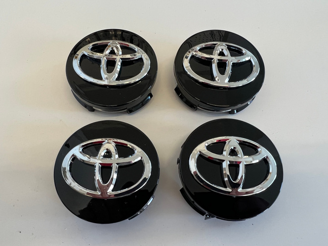 Toyota vanteiden keskikupit (62mm) 4 kpl