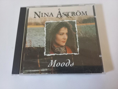 NINA ÅSTRÖM: MOODS