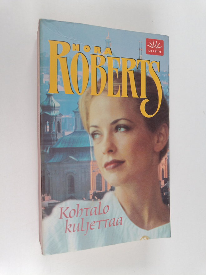 Nora Roberts : Kohtalo kuljettaa