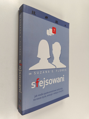 Suzana E. Flores : Sfejsowani