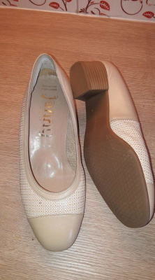 Kengät : nahkaiset kävelykengät Jenny koko 38 sisäm. 25cm