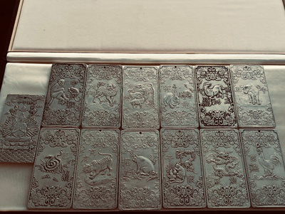 Vanha Tibetan Kiinalainen hopein complete set of 13 amuletti