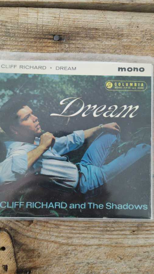 Cliff Richard and The Shadows- Dream EP UK -61