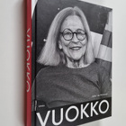 Jutta Ylä-Mononen : Vuokko : muotoilija Vuokko Nurmesniem... - pikkukuva 1