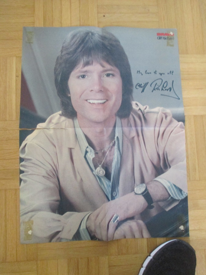 cliff richard & mikki hiiri - vanha bravo lehden juliste