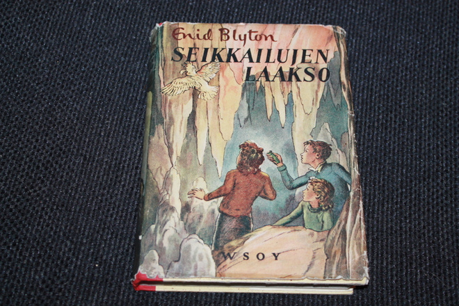 1.p. Enid Blyton - Seikkailujen laakso 1953