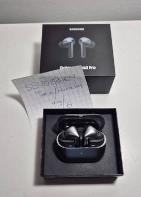 Samsung Galaxy Buds3 Pro Silver ja Watch6 44 mm Graphite BT