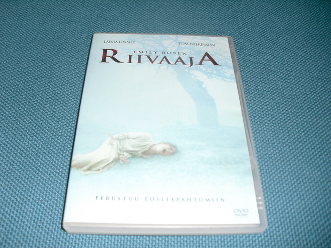EMILY ROSEN RIIVAAJA (Jennifer Carpenter)***