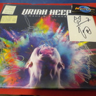 URIAH HEEP - CHAOS & COLOUR M-/EX+ LP + VIISI NIMMARIA - pikkukuva 1