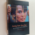 Jesper Bengtsson : Aung San Suu Kyi : taistelu vapaudesta... - pikkukuva 1