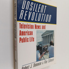 Robert J. Donovan : Unsilent revolution : television news... - pikkukuva 1