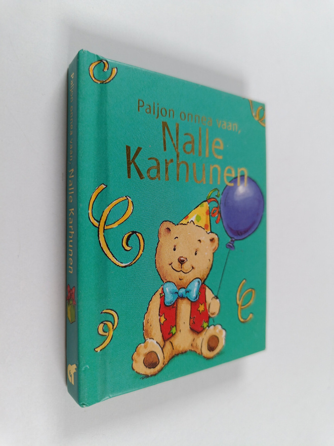 Sophie Piper : Paljon onnea vaan, Nalle Karhunen