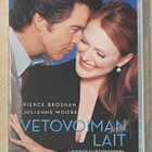 Vetovoiman lait (2004) Pierce Brosnan & Julianne Moore - pikkukuva 1