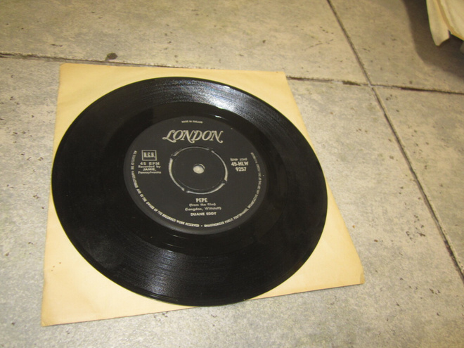 Duane Eddy – "Pepe" / Lost Friend ( made in finland , hieno