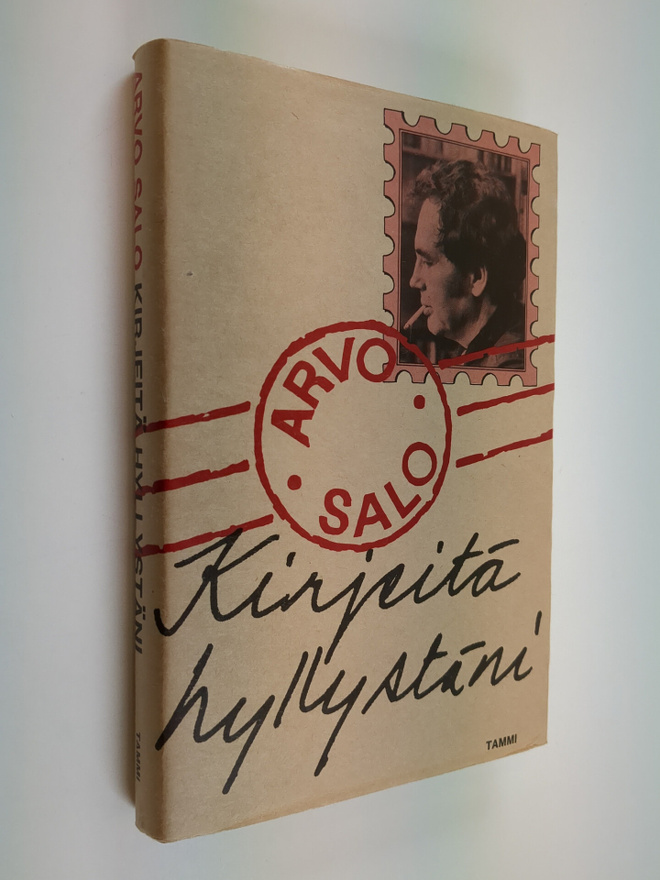 Arvo Salo : Kirjeitä hyllystäni