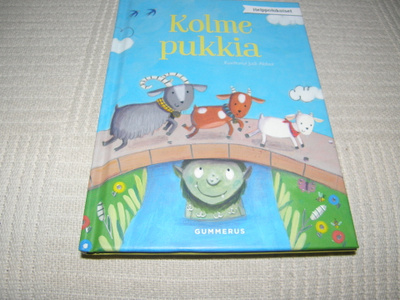 Kolme pukkia