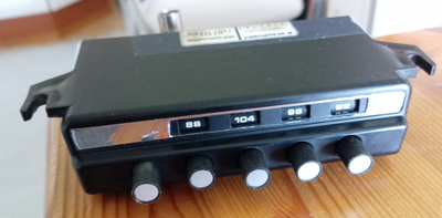Blaupunkt viritysyksikkö koelaudalle.