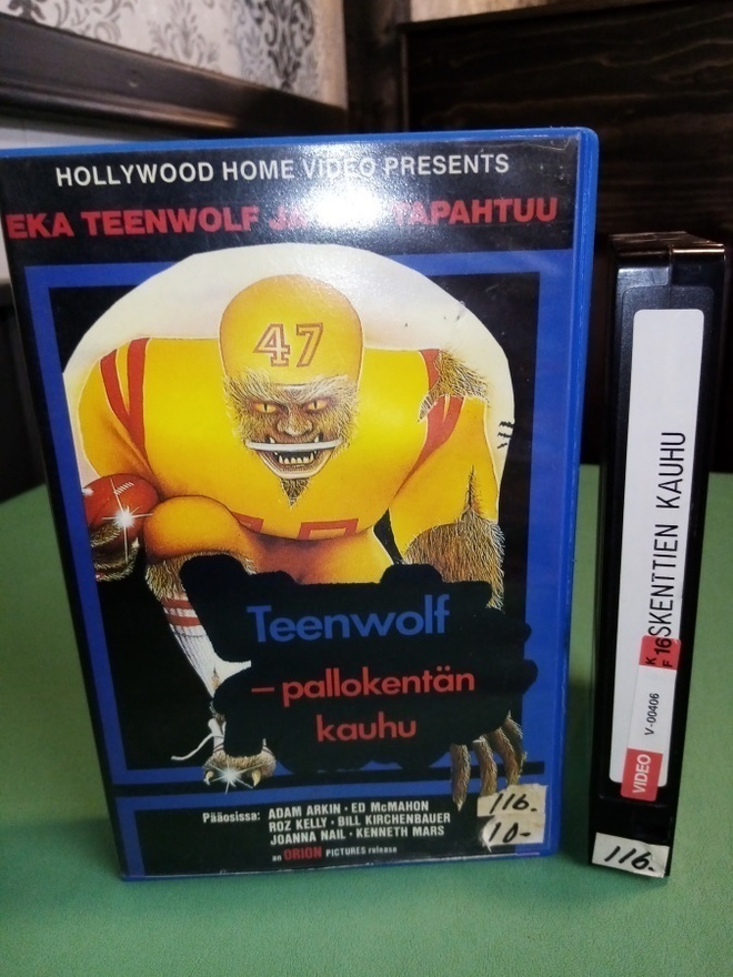 VHS TEENWOLF -  PALLOKENTÄN KAUHU ( SIS POSTIKULU )