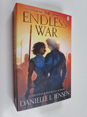 Danielle L. Jensen : The endless war