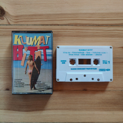 Various: Kuumat Hitit c-kasetti