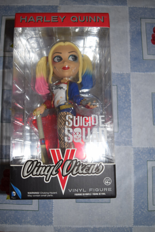 suicide squad harley quinn vinyl vixens figuuri