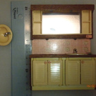 Lundby nukkekoti vanha kylpyhuonekaapisto - pikkukuva 1